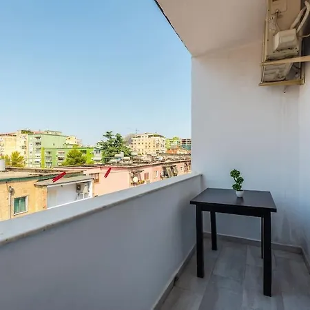 아파트 Bllok Moni Resilience 2bedr Terrace