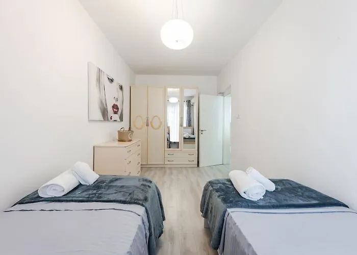 Bllok Moni Resilience 2bedr Terrace Apartmán Tirana