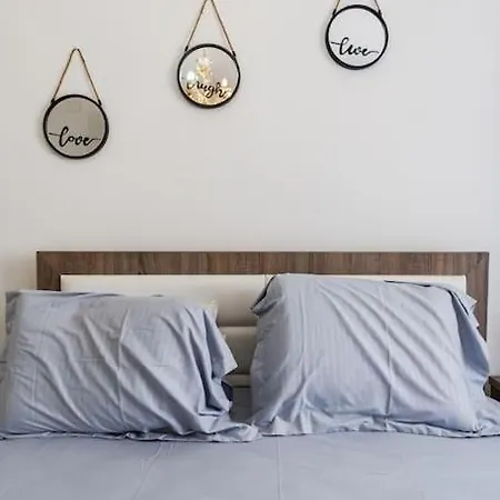 Bllok Moni Resilience 2bedr Terrace Apartamento