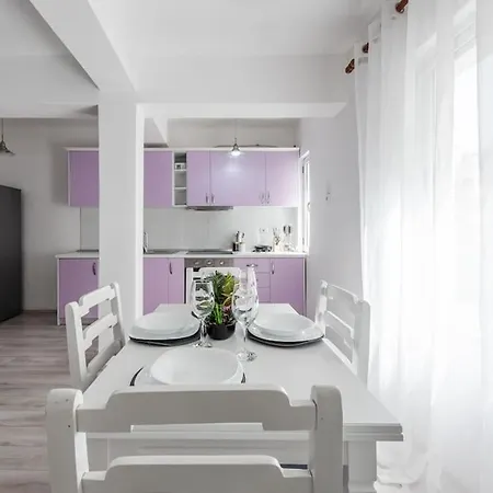 Bllok Moni Resilience 2bedr Terrace Apartment Tirana